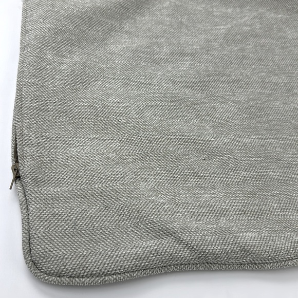 Pillow Covers. Never Used. Came with Furniture. 21”x21”. Cream, Beige, Blue. - Picture 5 of 8